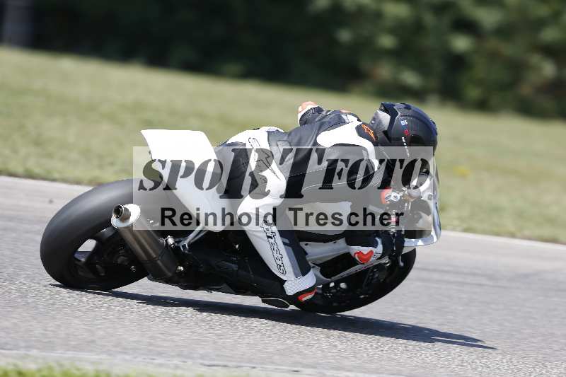 /44 09.08.2025 Plüss Moto Sport ADR/Freies Fahren/547